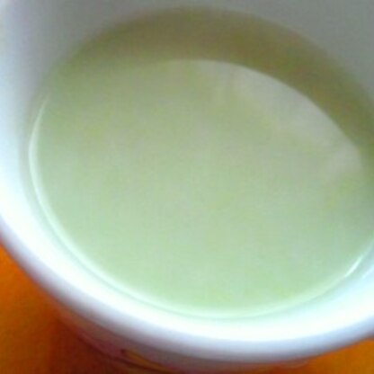 朝からほっこり❤
緑茶ミルクティーを飲みながらつくレポ書いてます♪
美味しいです。(*^.^*)